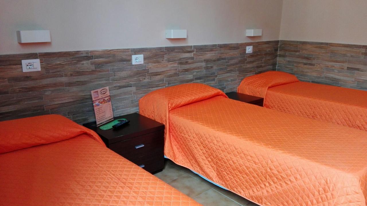 Cama Individual en habitación compartida masculina