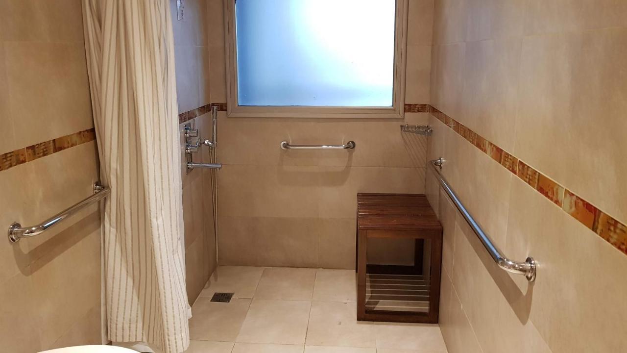 Standard Double Room,1212622609:JPEG