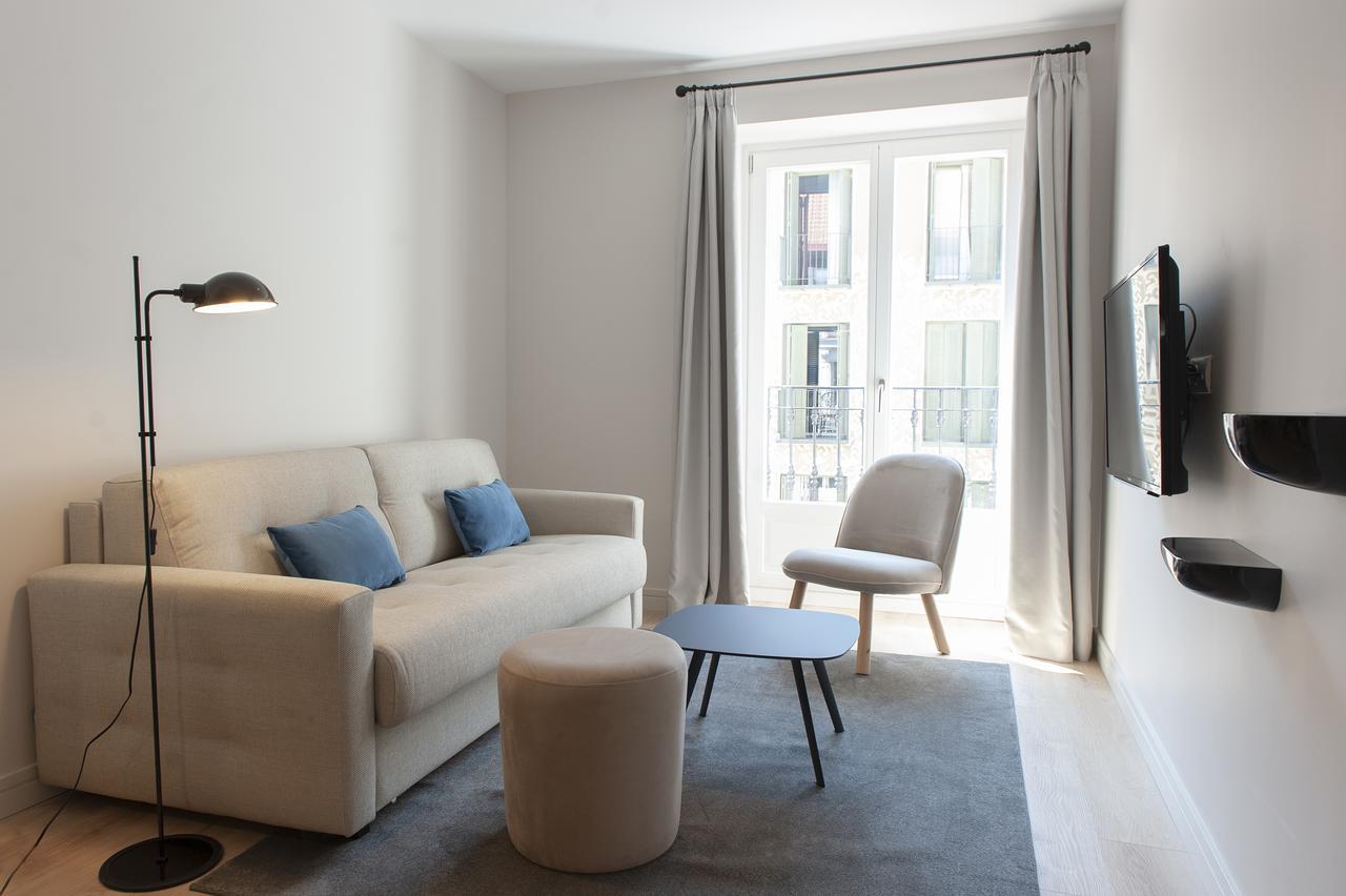 One-Bedroom Apartment,1278868822:JPEG