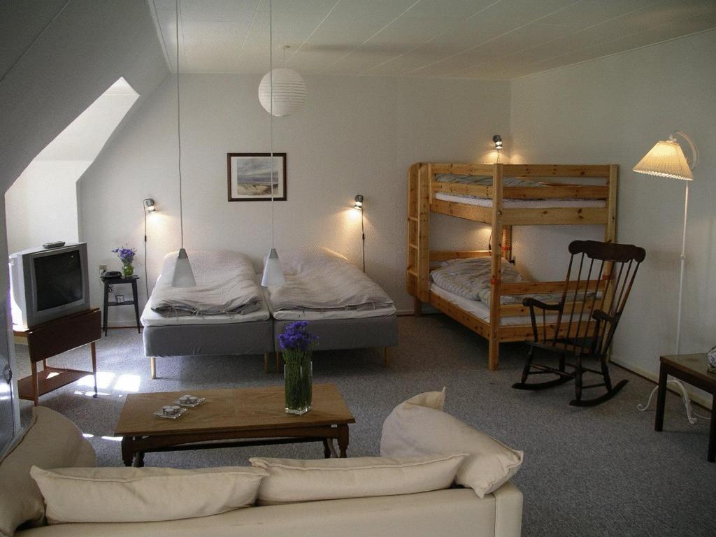 Classic Single Room,1104588357:JPEG