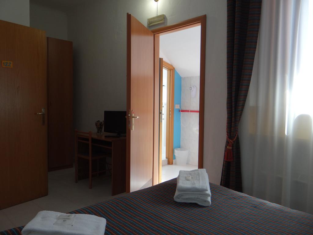 Double Room,72015230:JPEG