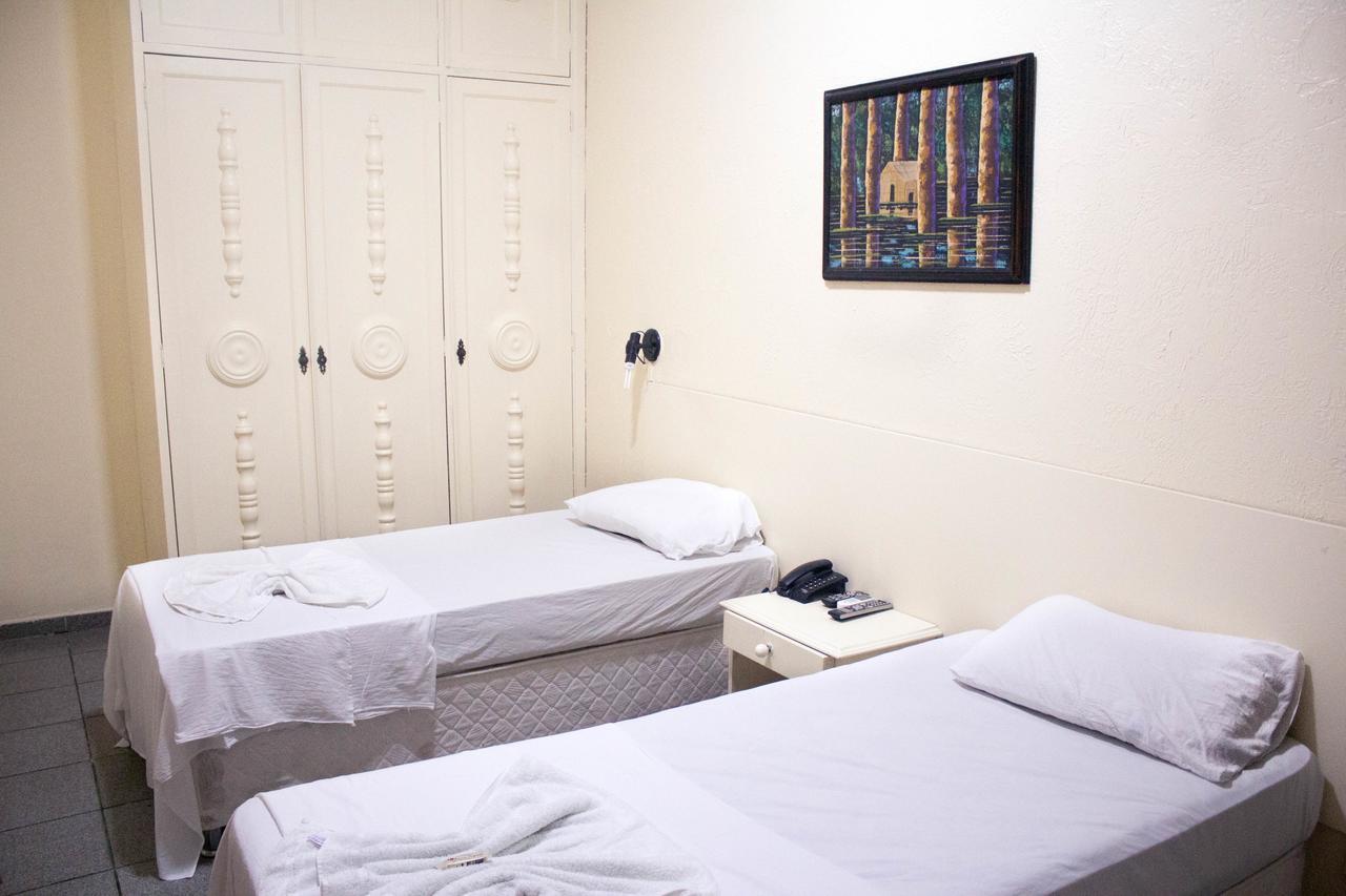 Quarto Standard com Cama de Casal ou 2 de Solteiro