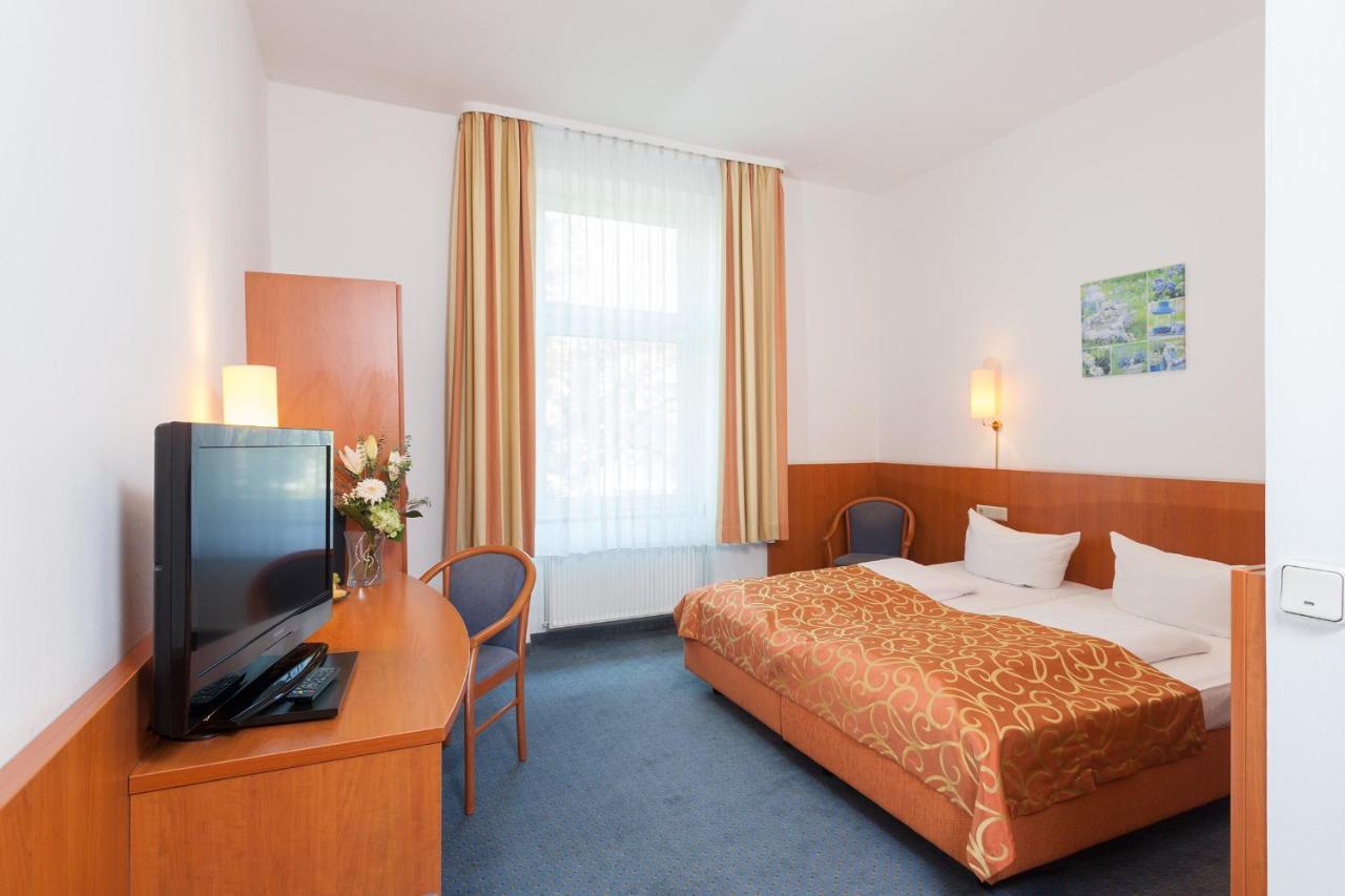Double Room,723835624:JPEG
