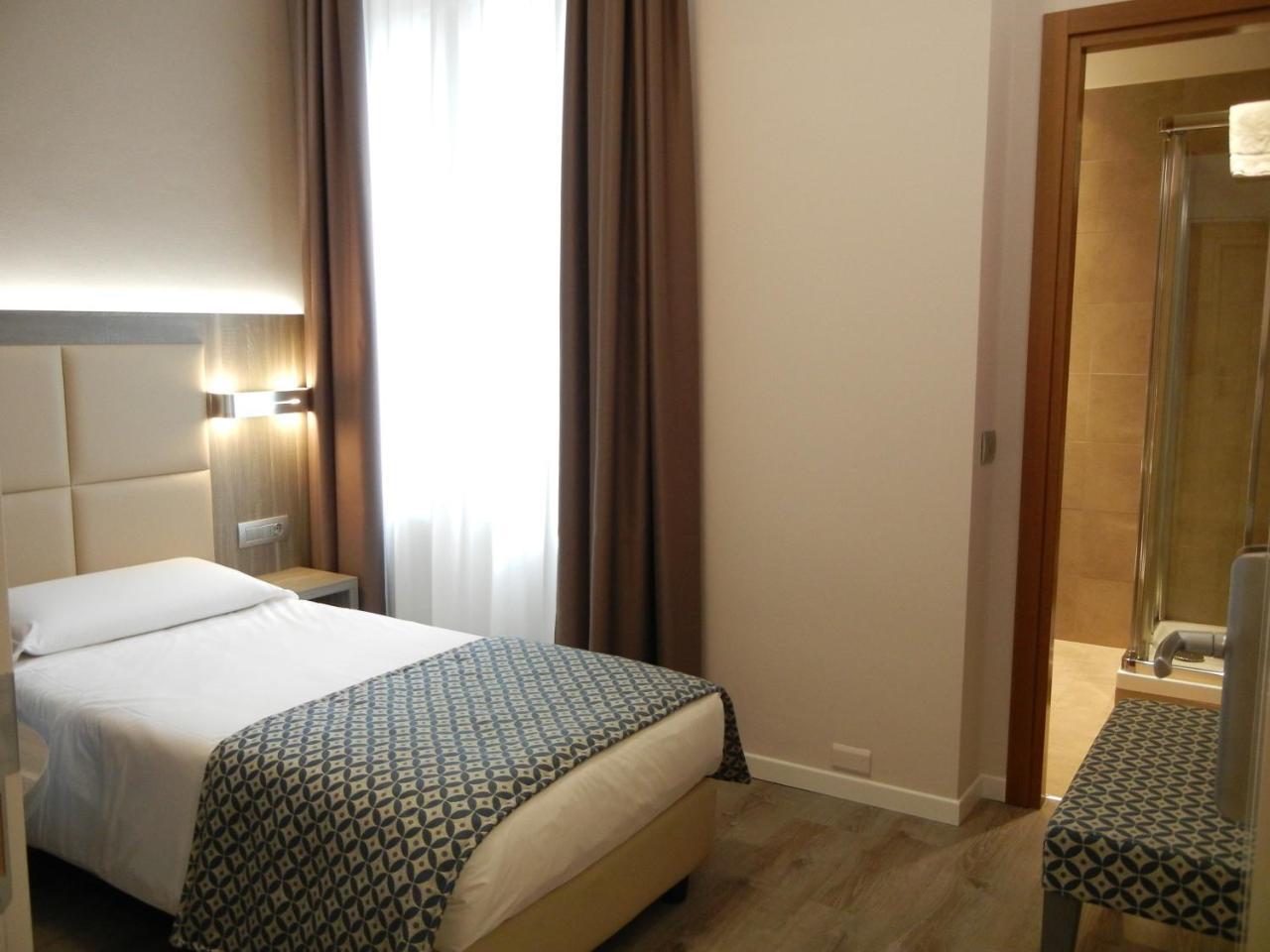 Executive Single Room,724014787:JPEG