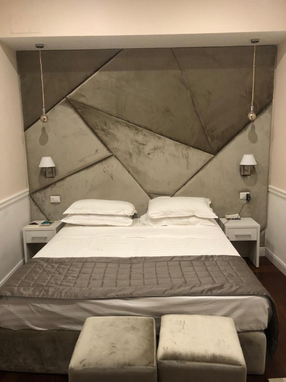 Double Room,830672510:JPEG