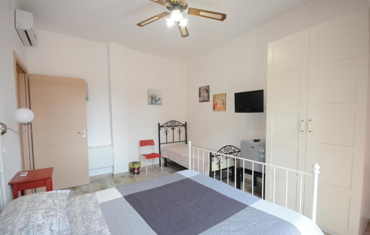 Camera Matrimoniale/Doppia con Letti Singoli con Bagno Privato