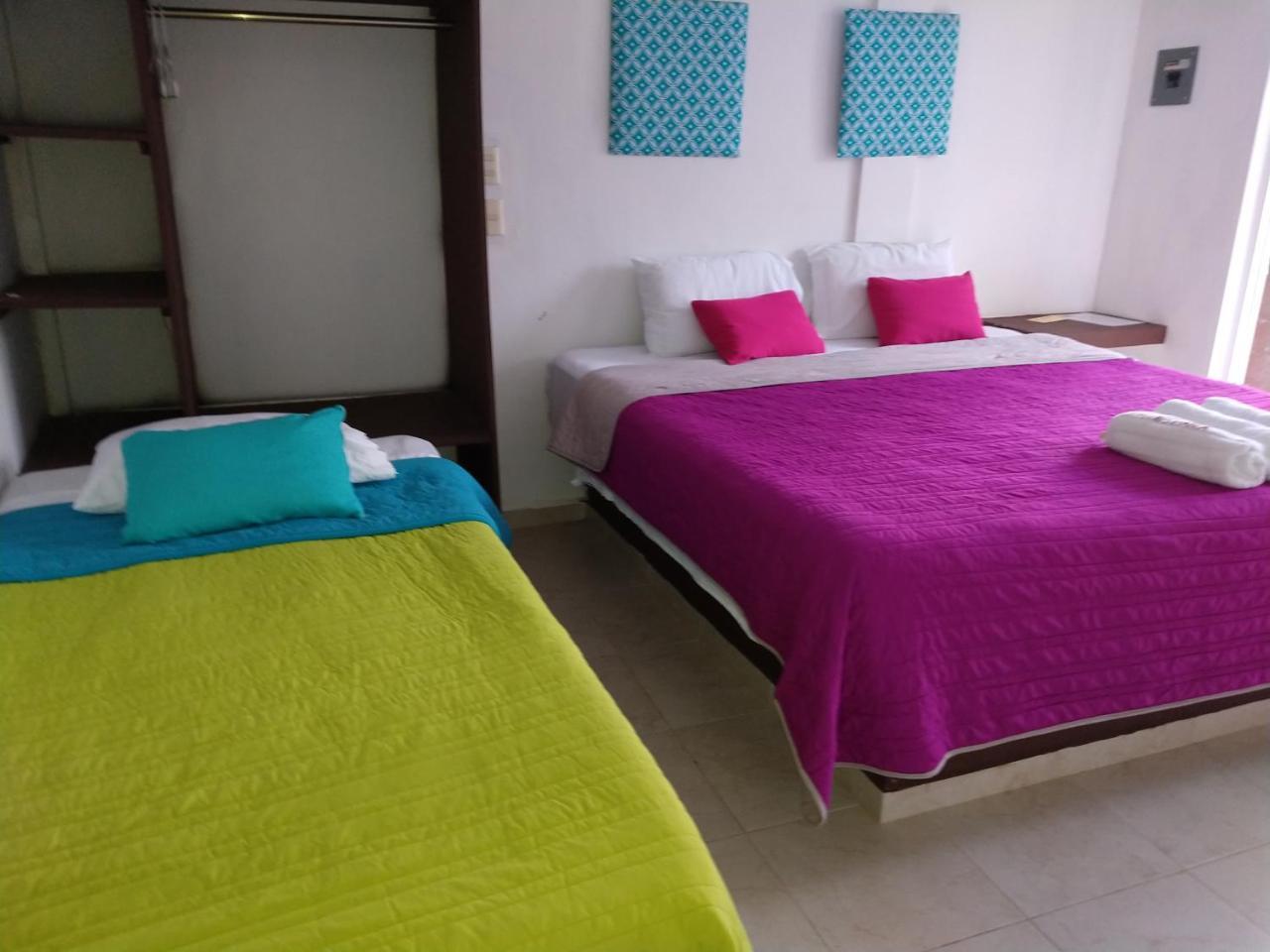 Habitación Triple con balcón