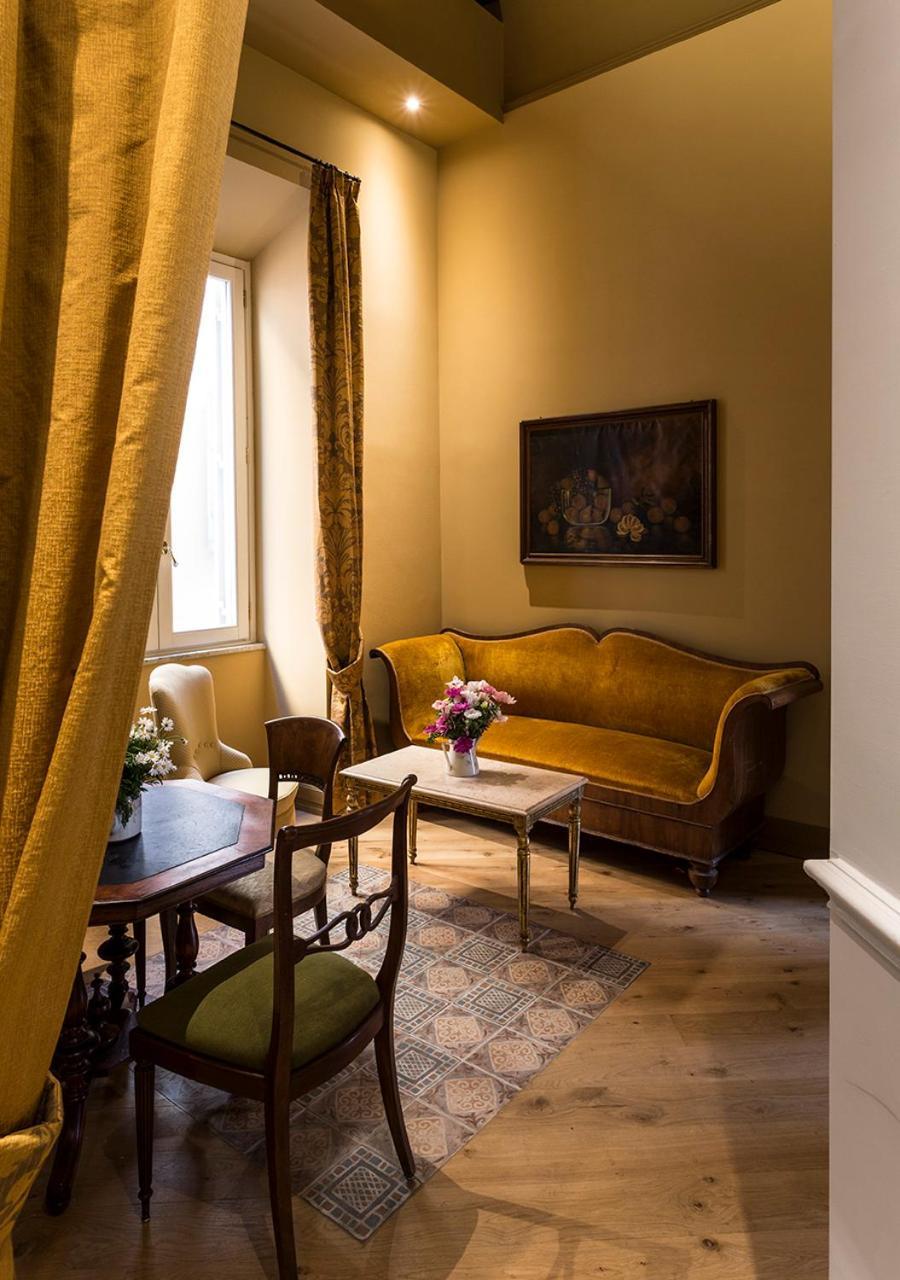 Deluxe Suite,742137625:JPEG