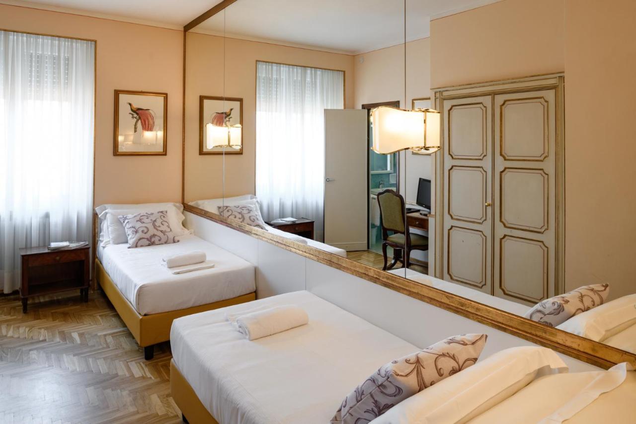 Triple Room,742843759:JPEG