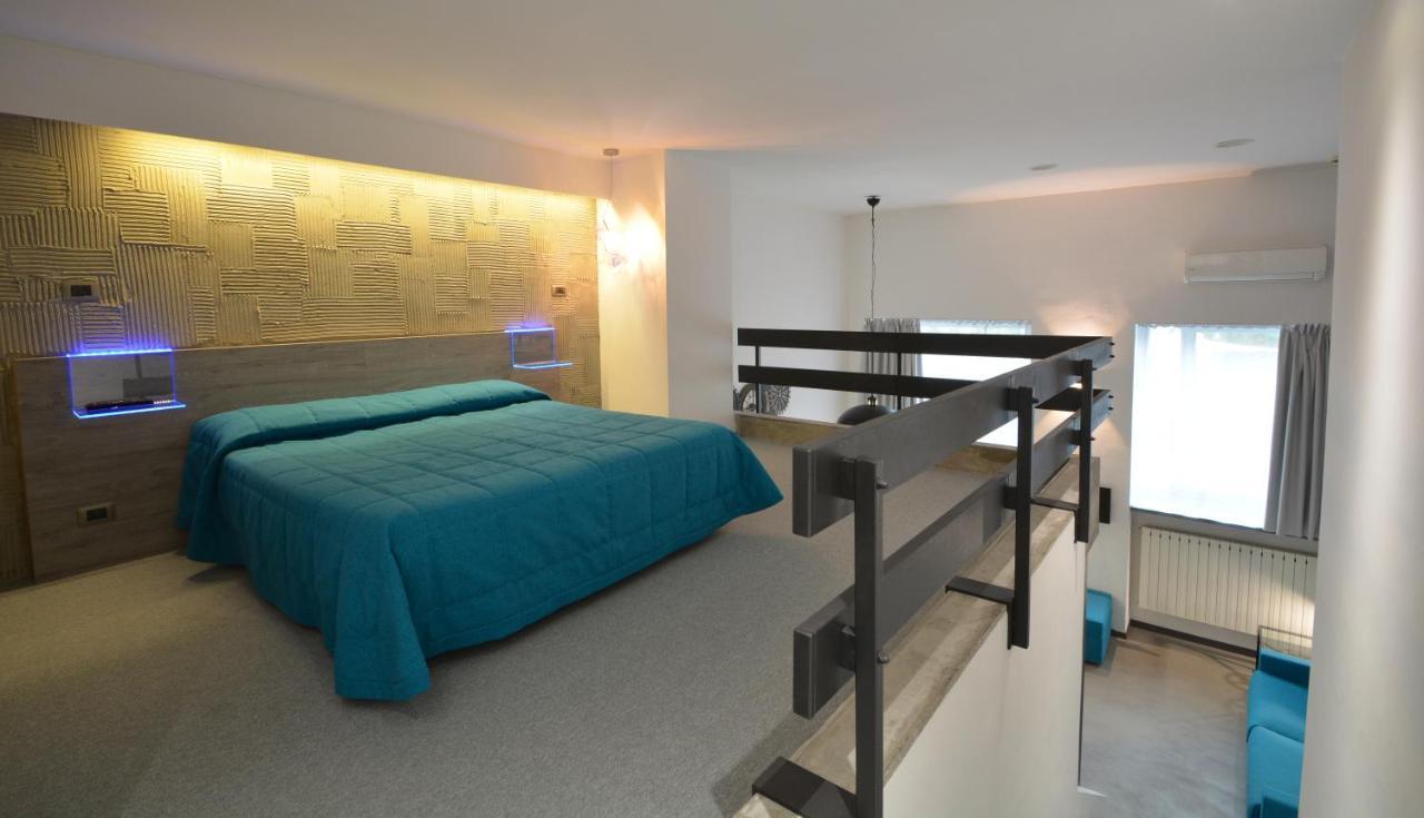 Loft,743808130:JPEG