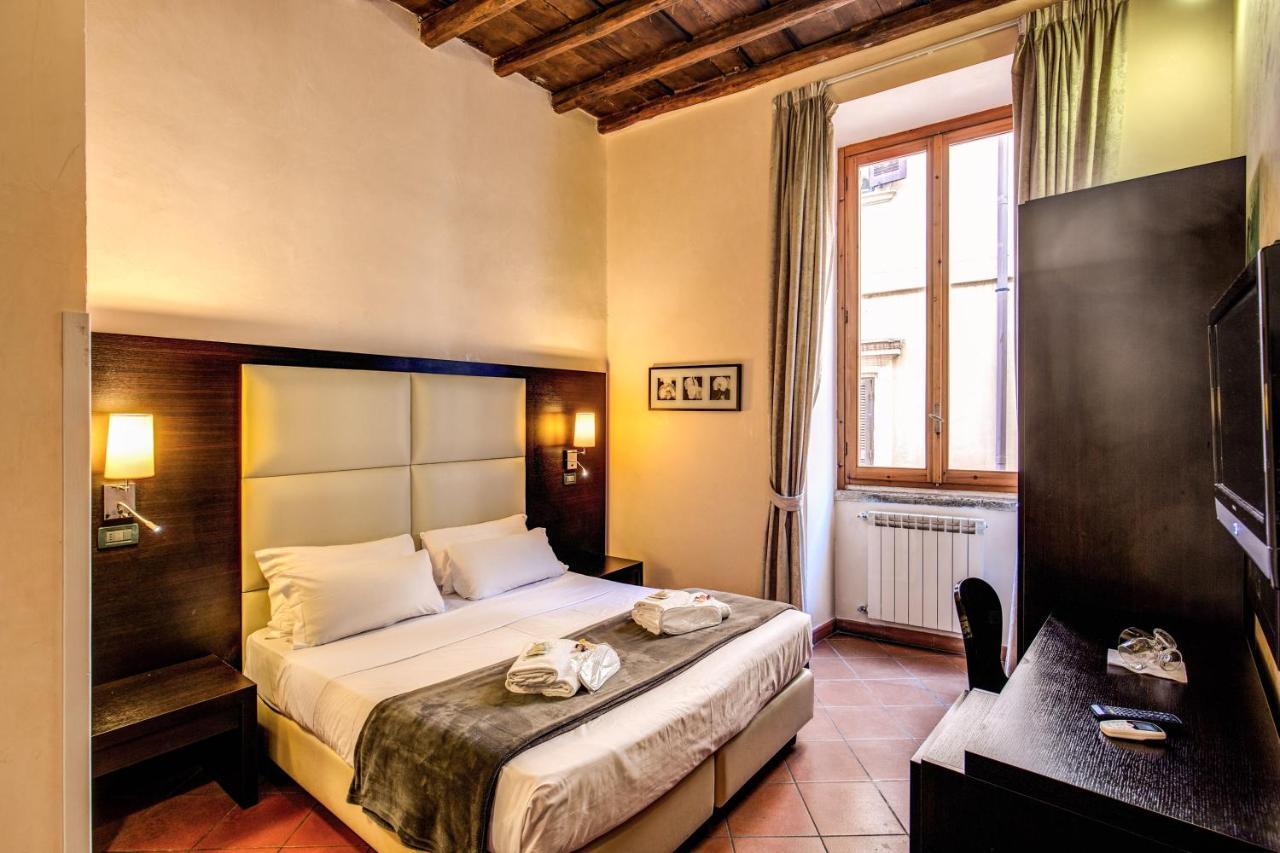 Deluxe Double Room,743928529:JPEG