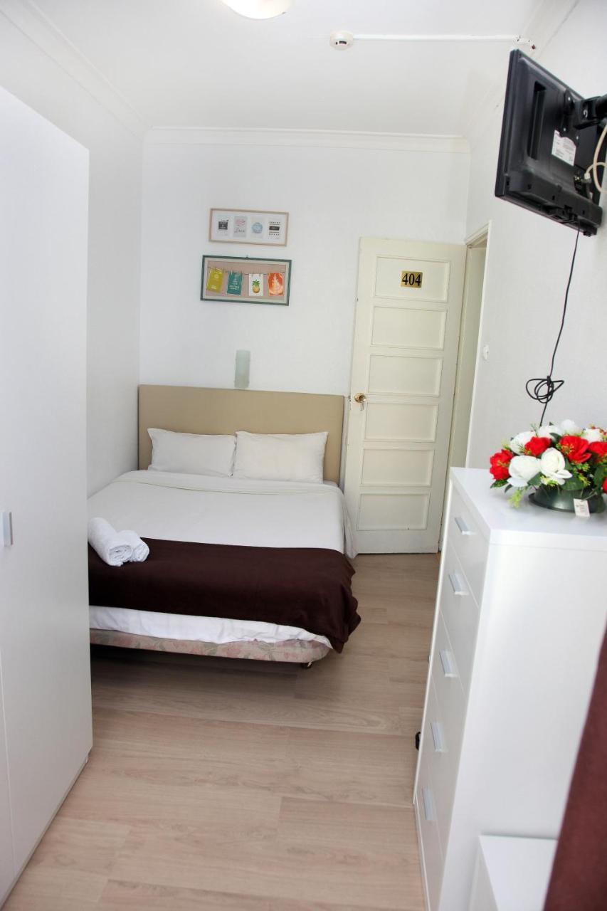Double Room,744284110:JPEG