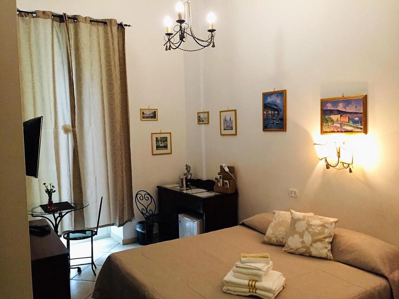Double Room,744612676:JPEG