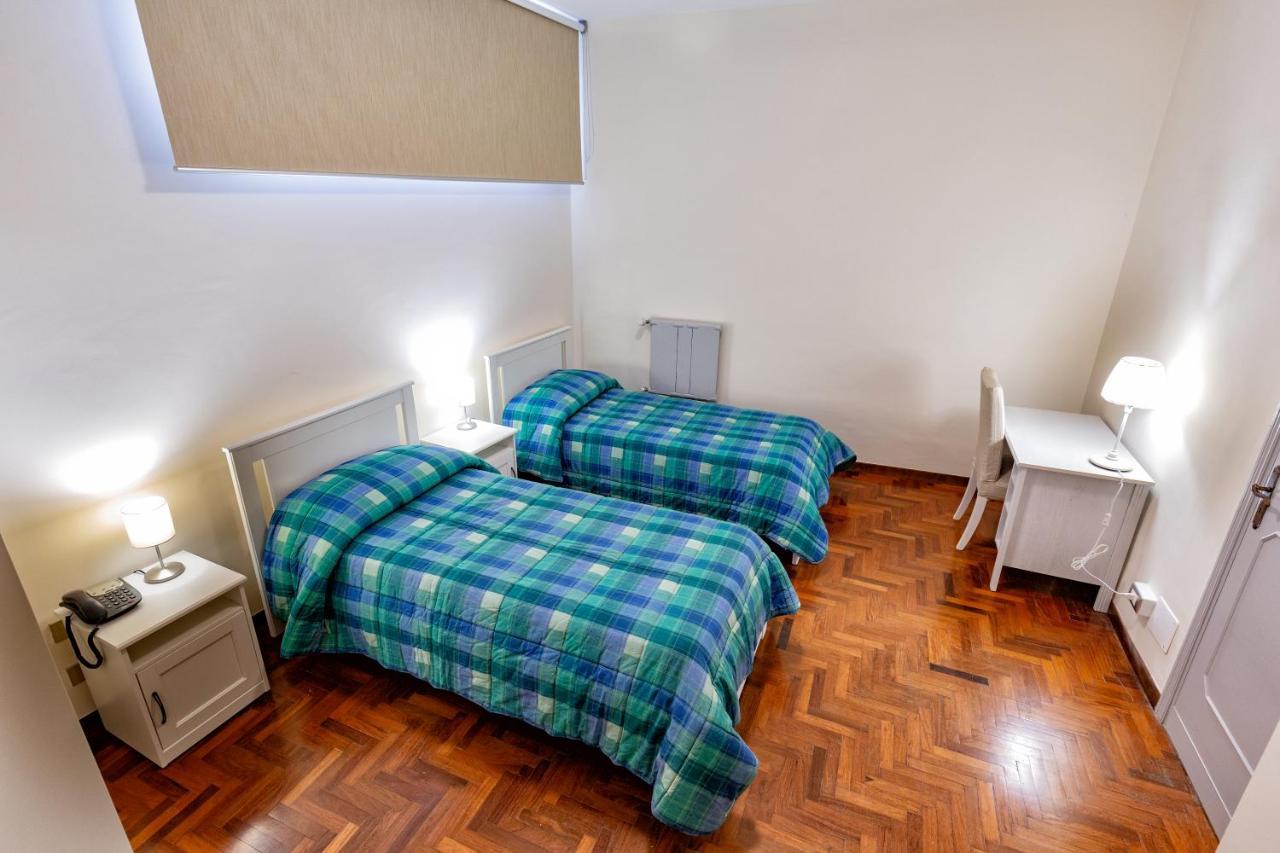 Single Room,746546003:JPEG