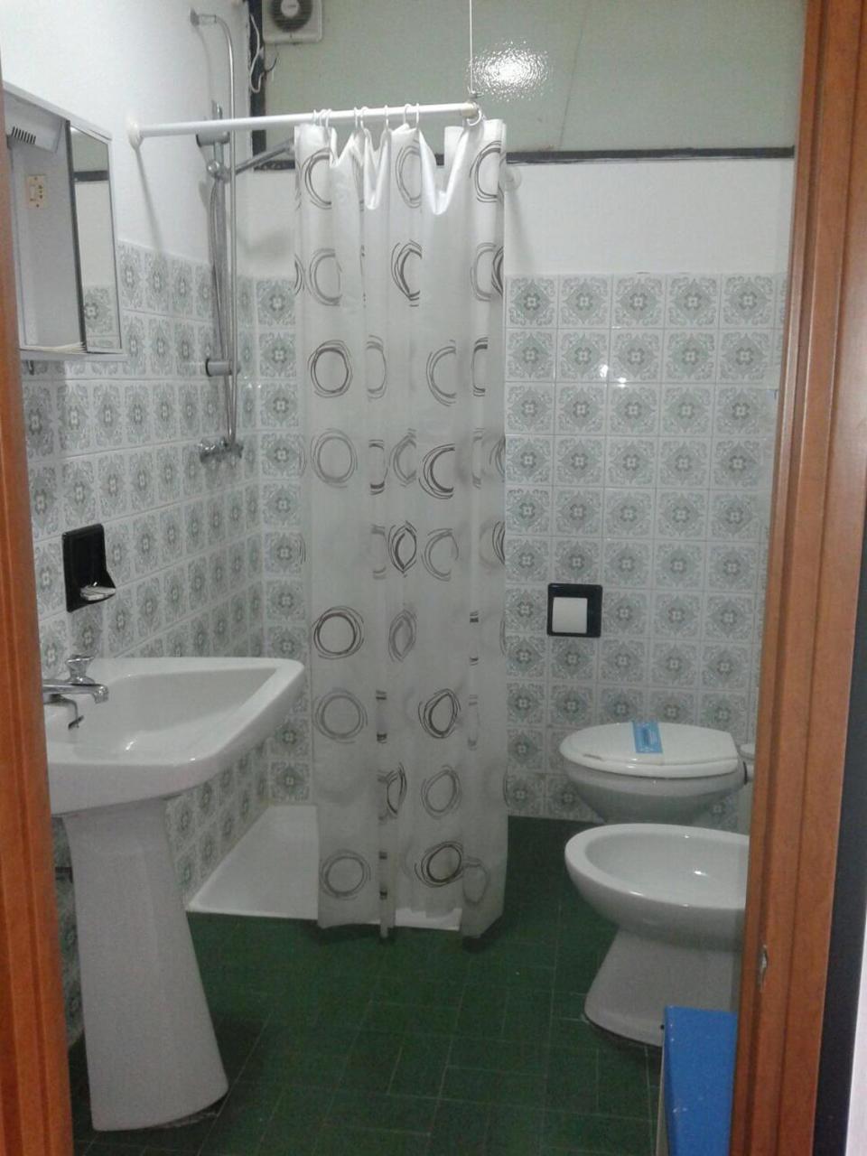 Standard Double Room,527144166:JPEG