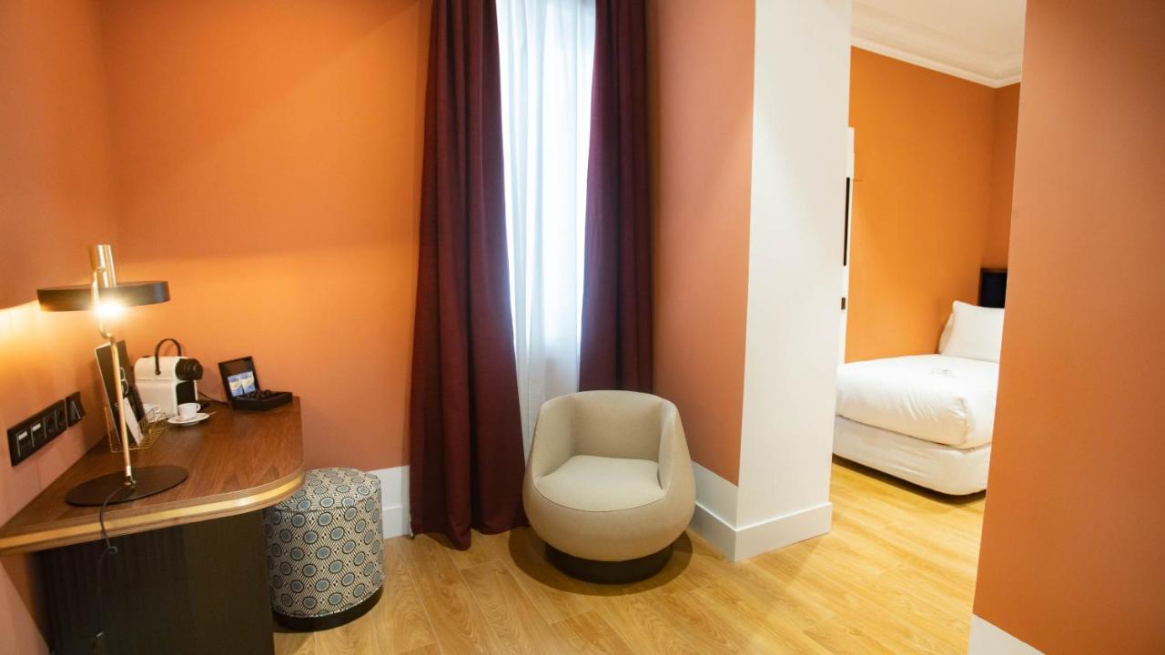 Double or Twin Room,746588657:JPEG