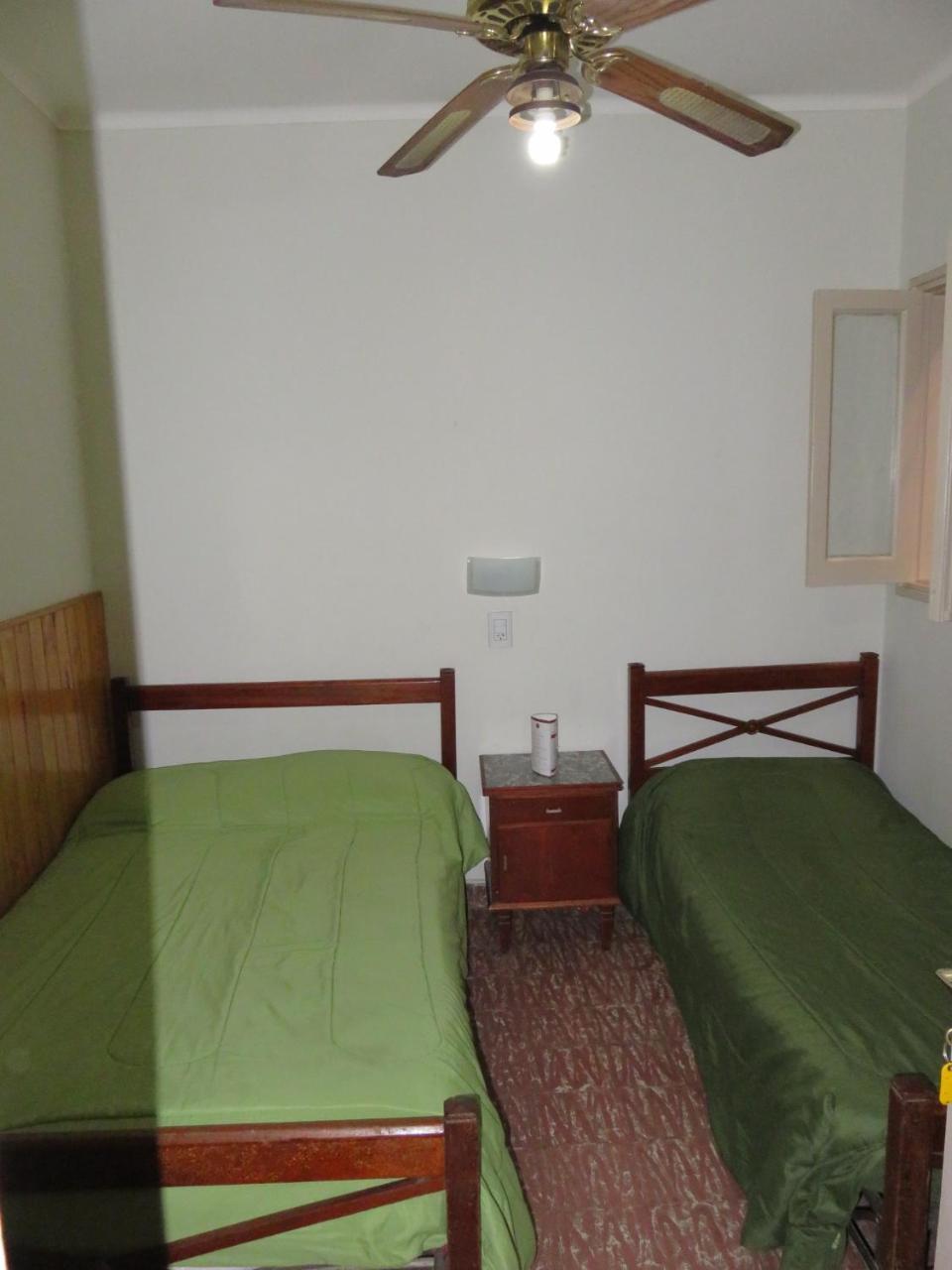 Habitación Triple con baño compartido