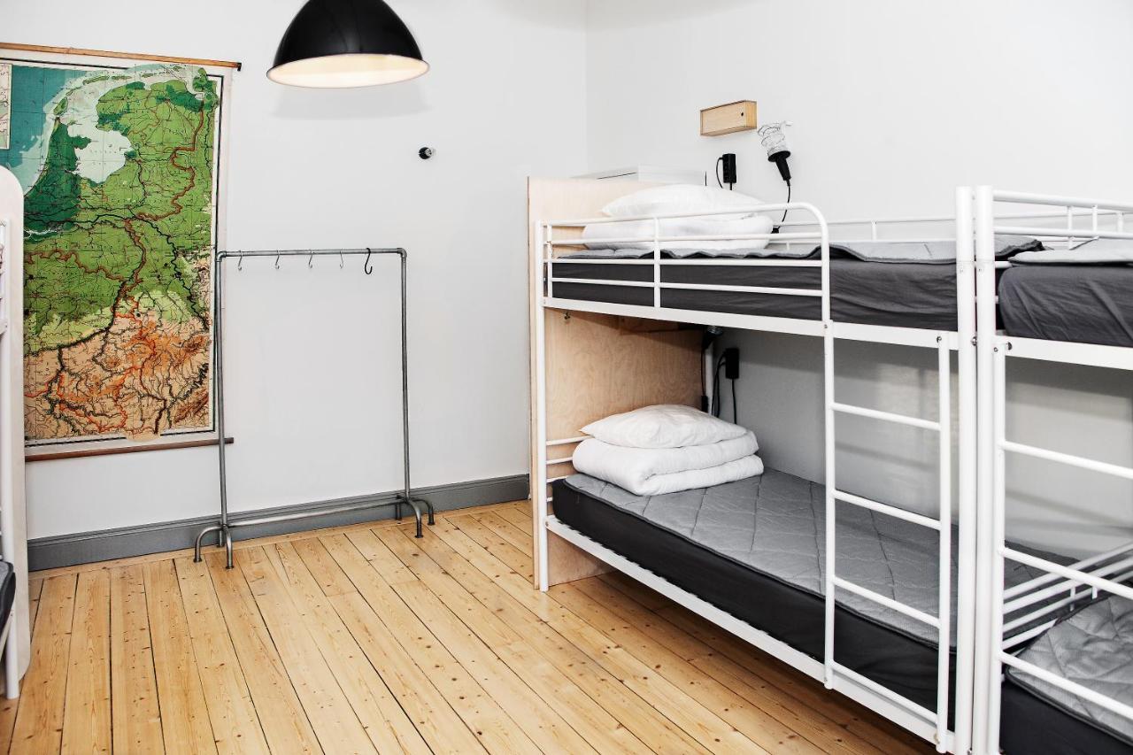 Bed 8-Bed Dormitory Room,749908487:JPEG