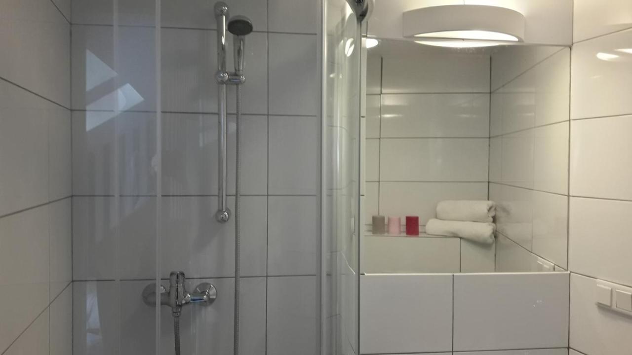 Standard Twin Room,976695079:JPEG