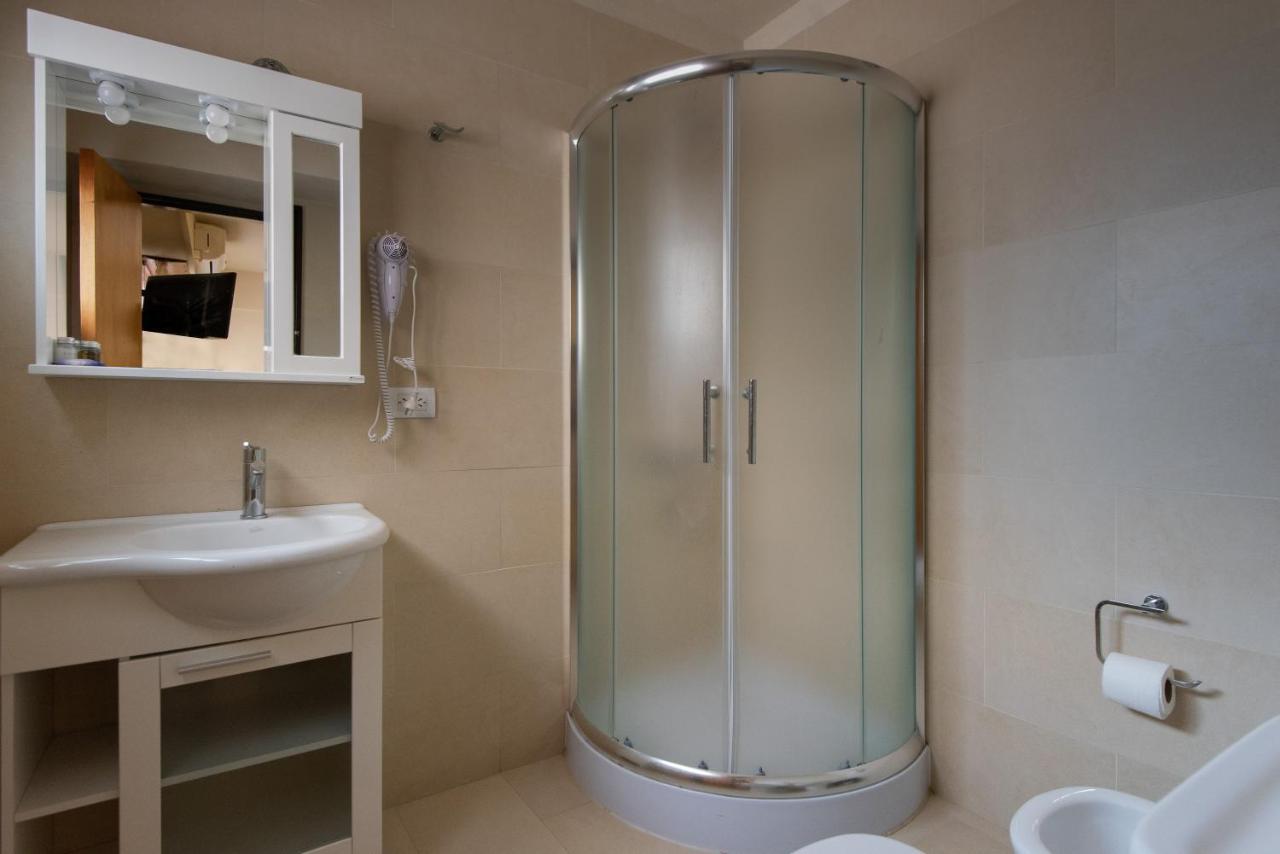 Superior Triple Room,750417470:JPEG