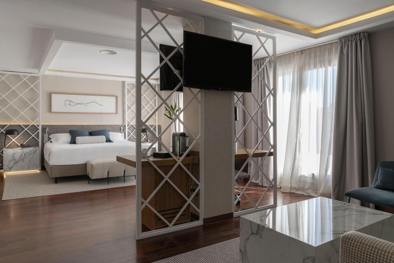 Junior Suite,752568380:JPEG