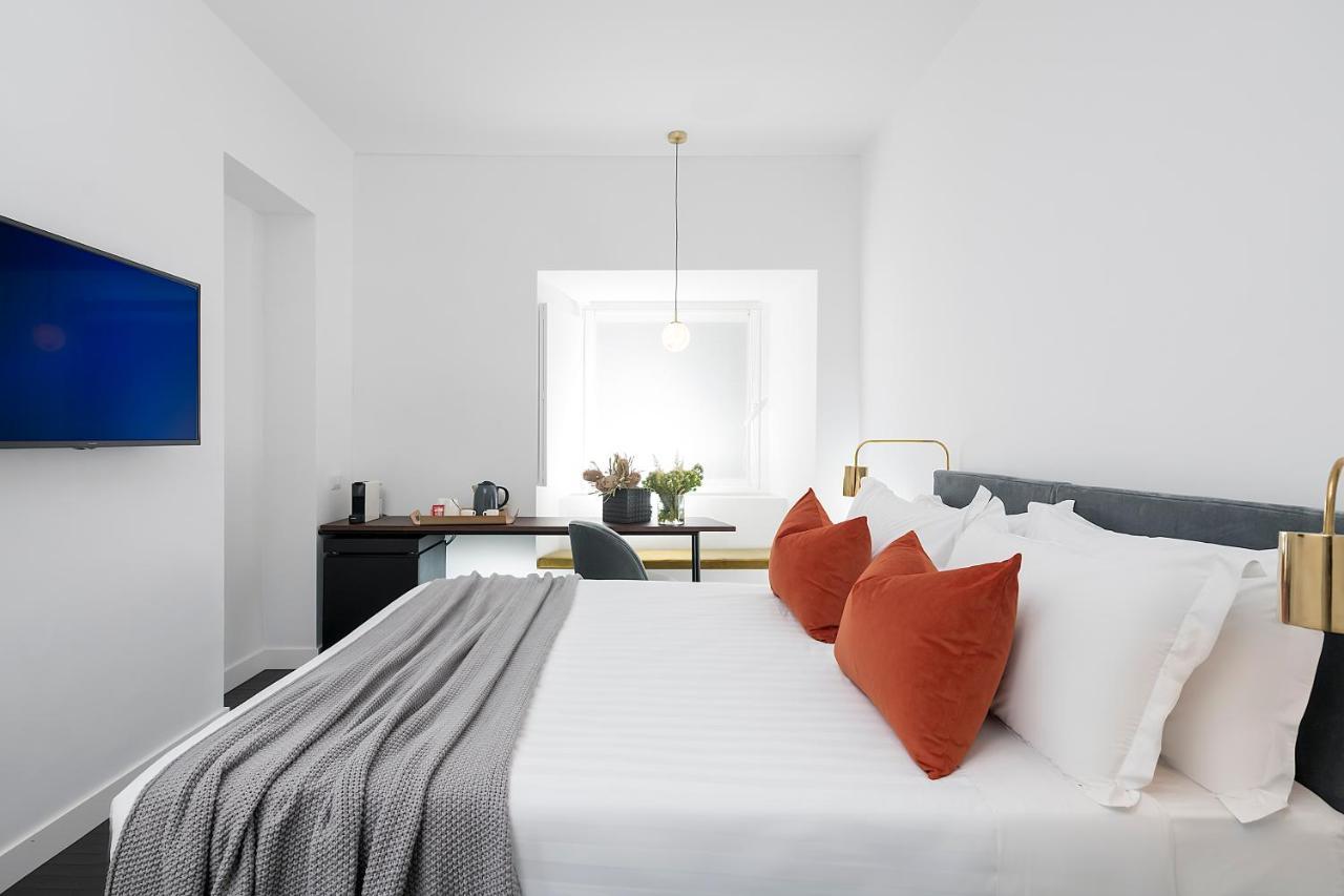 Standard Double or Twin Room,754622404:JPEG