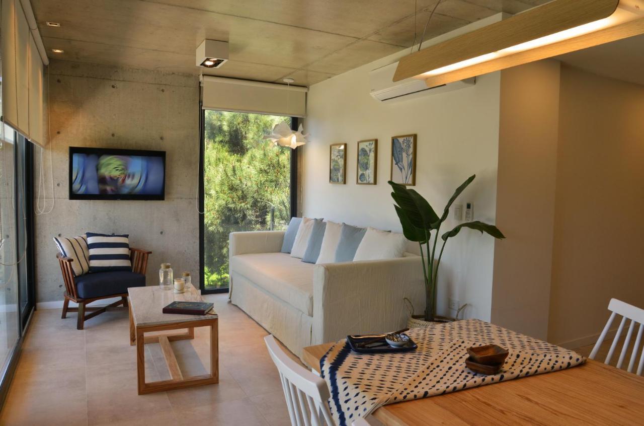 One-Bedroom Apartment,756895567:JPEG