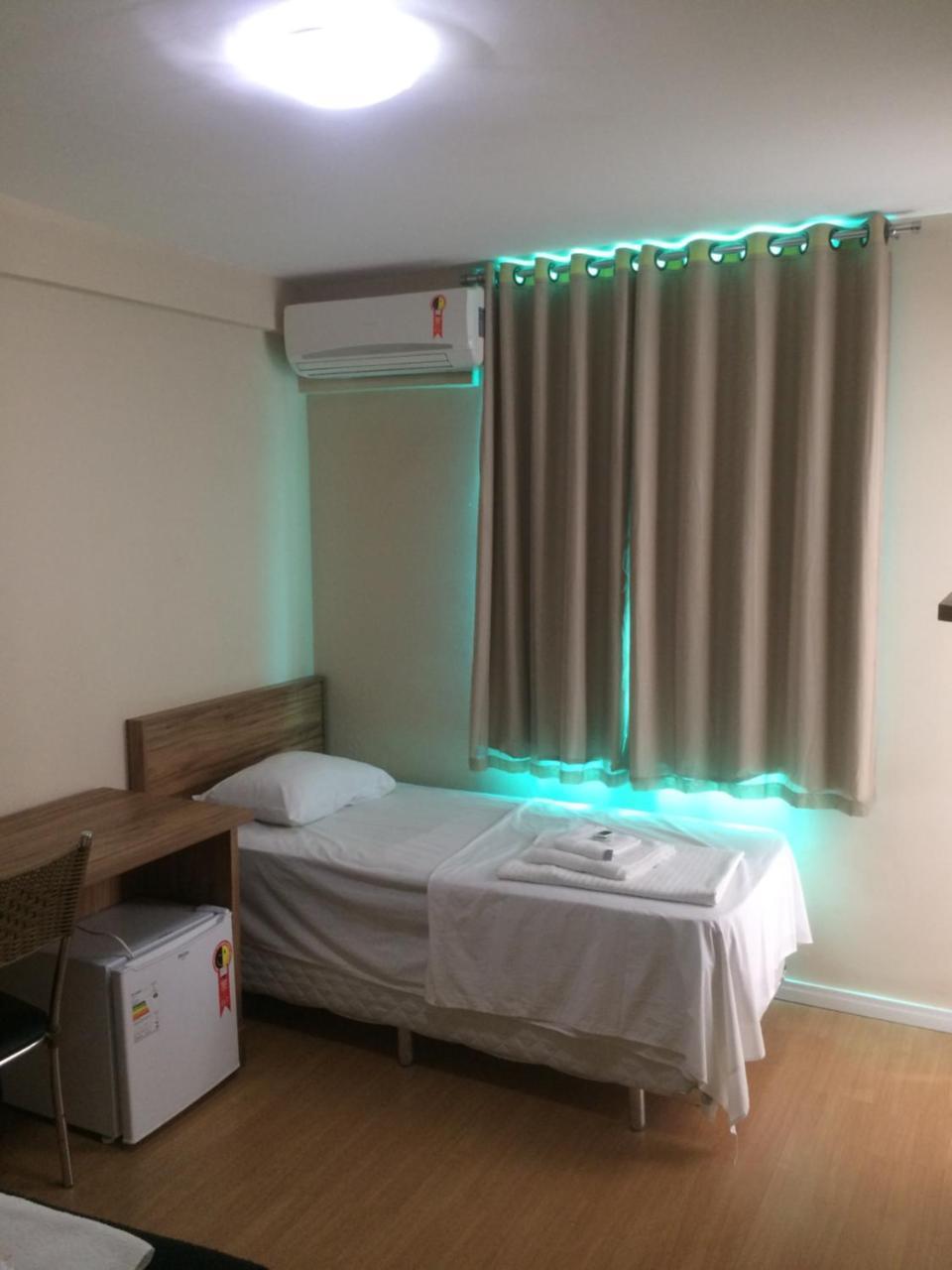 Large Twin Room,757116610:JPEG