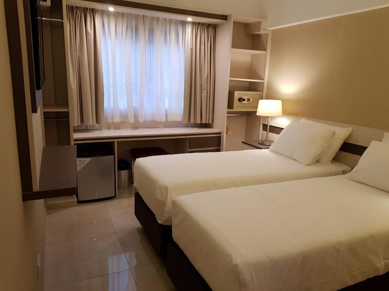 Double or Twin Room,757309612:JPEG