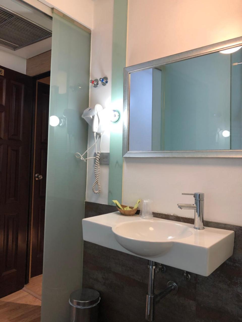 Superior Double or Twin Room,758085259:JPEG
