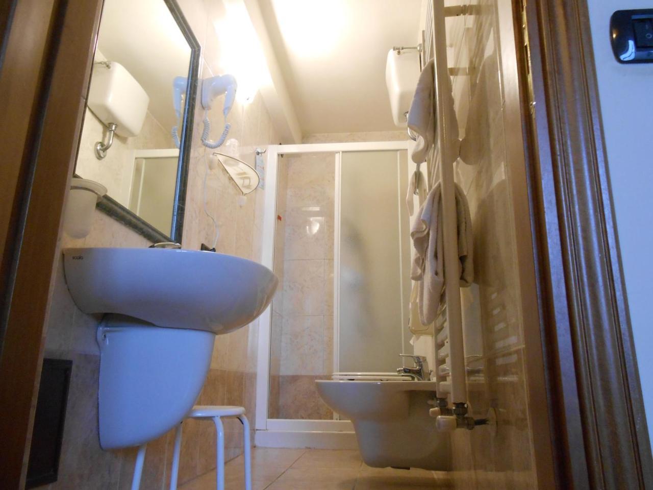 Double Room,758322736:JPEG