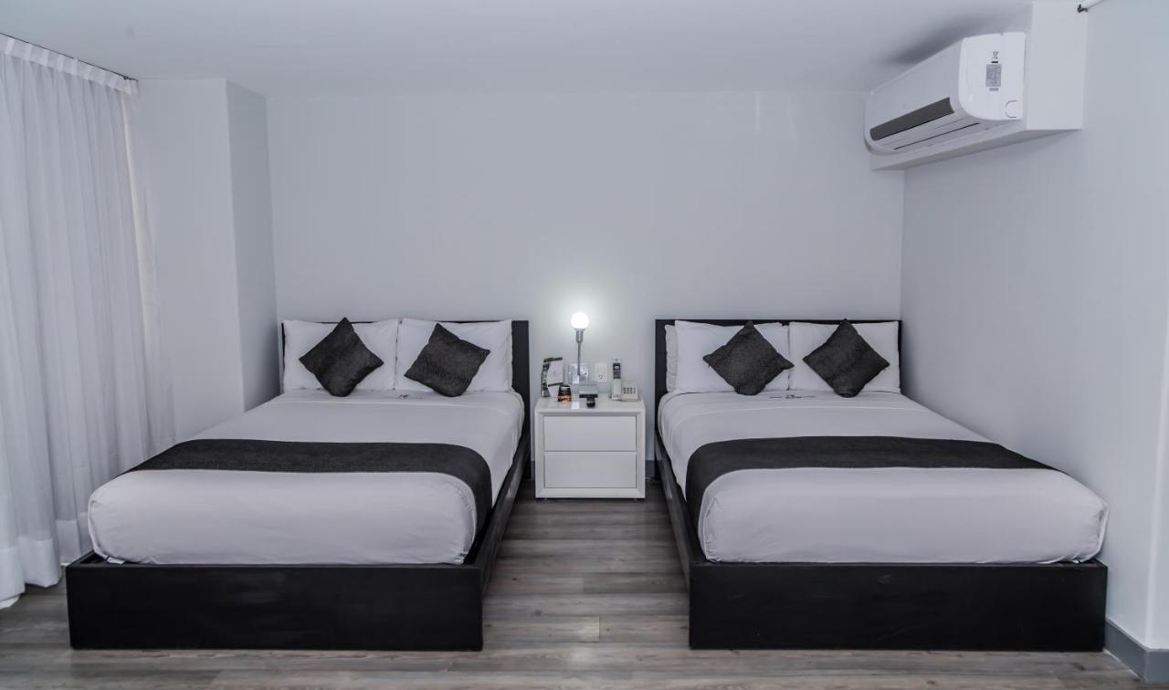 Deluxe Double Room,758435461:JPEG
