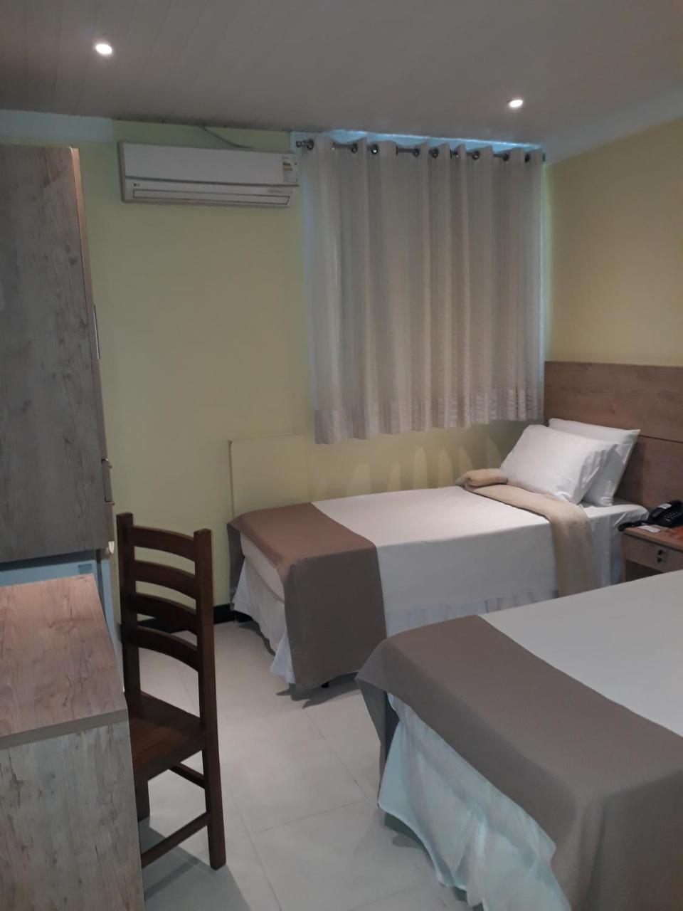 Quarto Triplo Standard