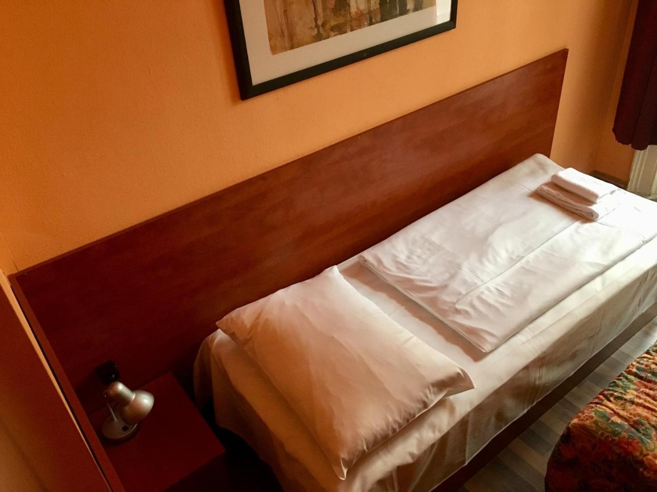 Single Room,1765793170:JPEG