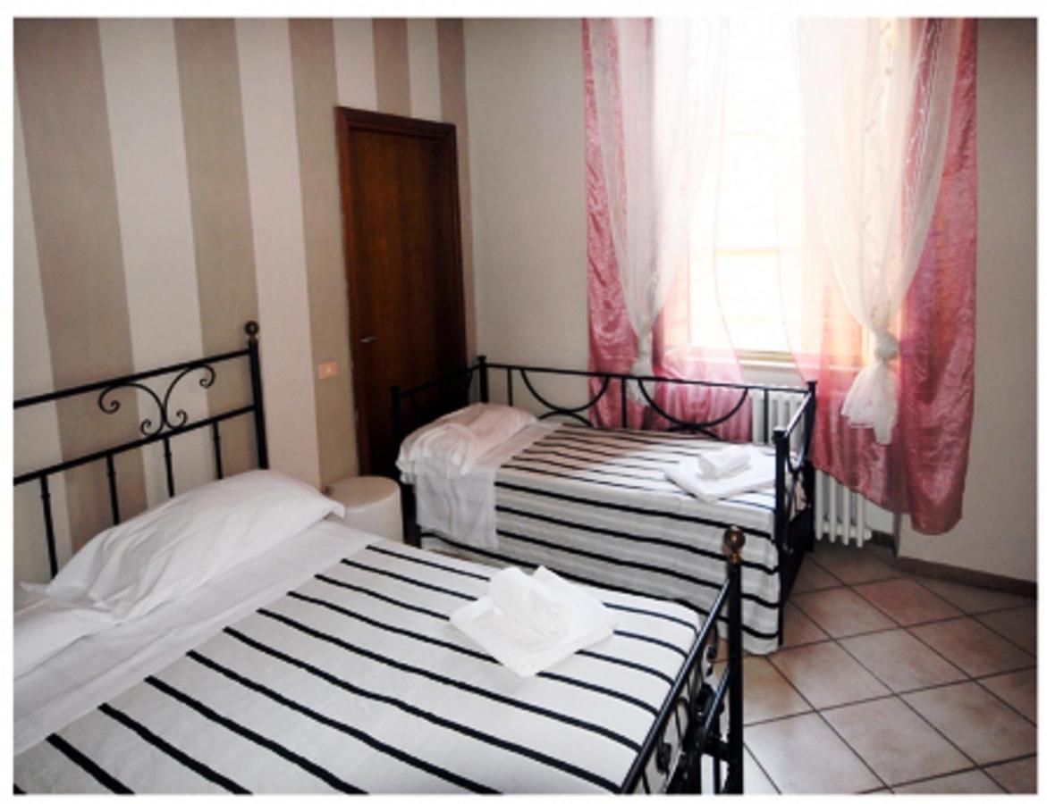 Two-Bedroom Apartment,236860161:JPEG