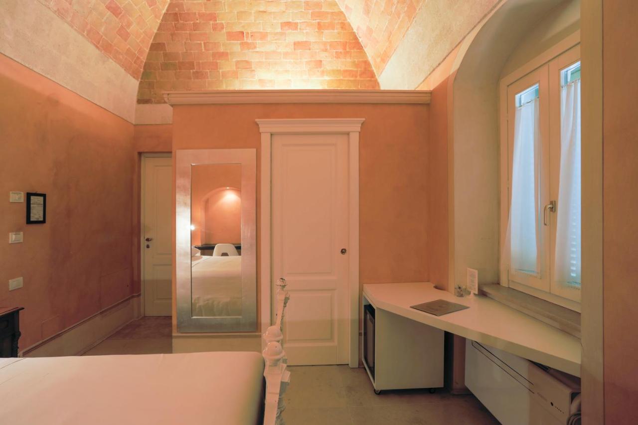 Standard Double Room,759051232:JPEG