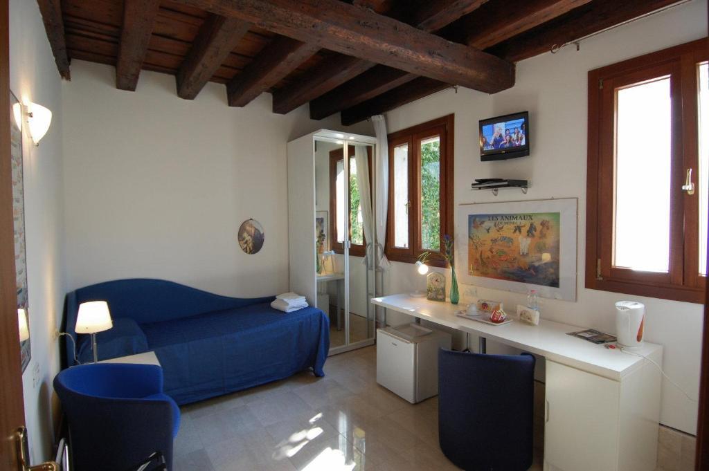 Single Room,7604976:JPEG