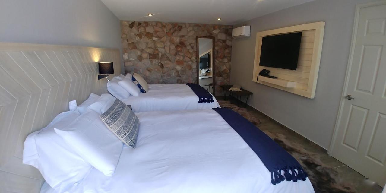 Deluxe Double Room,760029137:JPEG