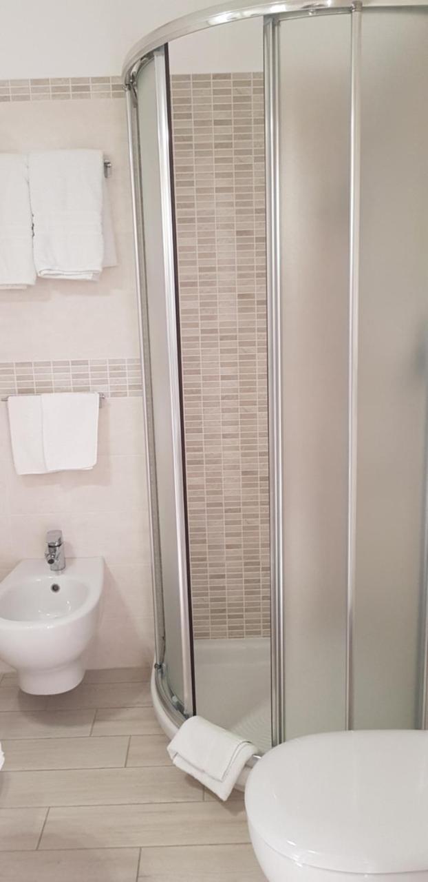 Double Room,761510929:JPEG