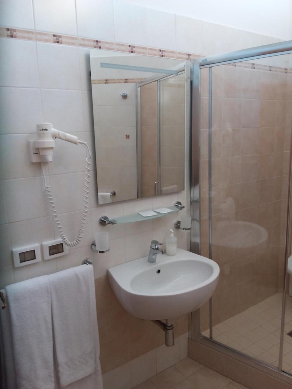 Superior Triple Room,1662401184:JPEG