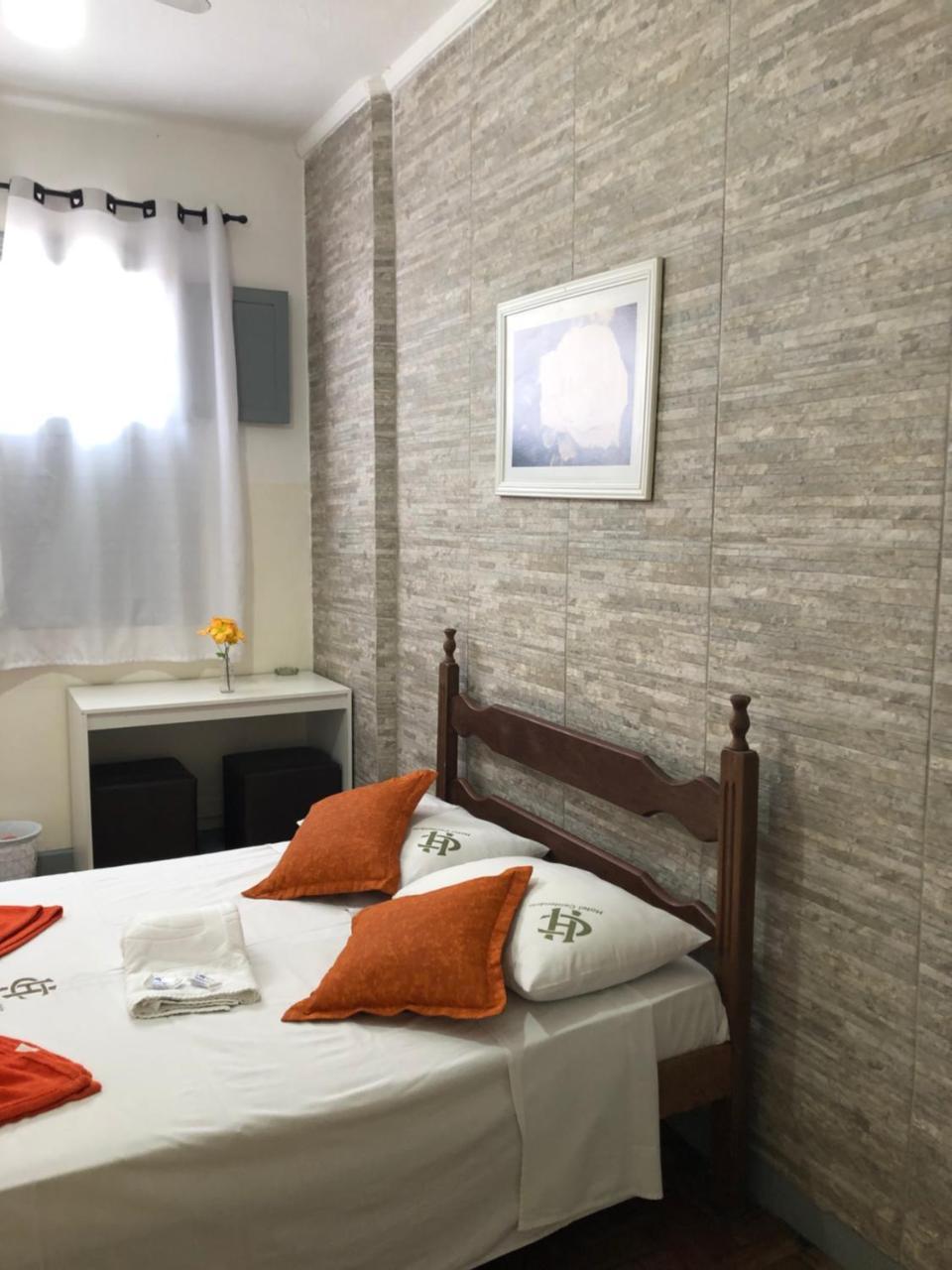 Quarto Individual com Banheiro Privativo