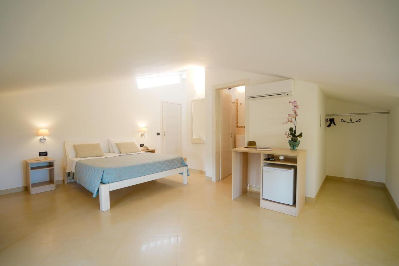 Standard Double Room,763159522:JPEG