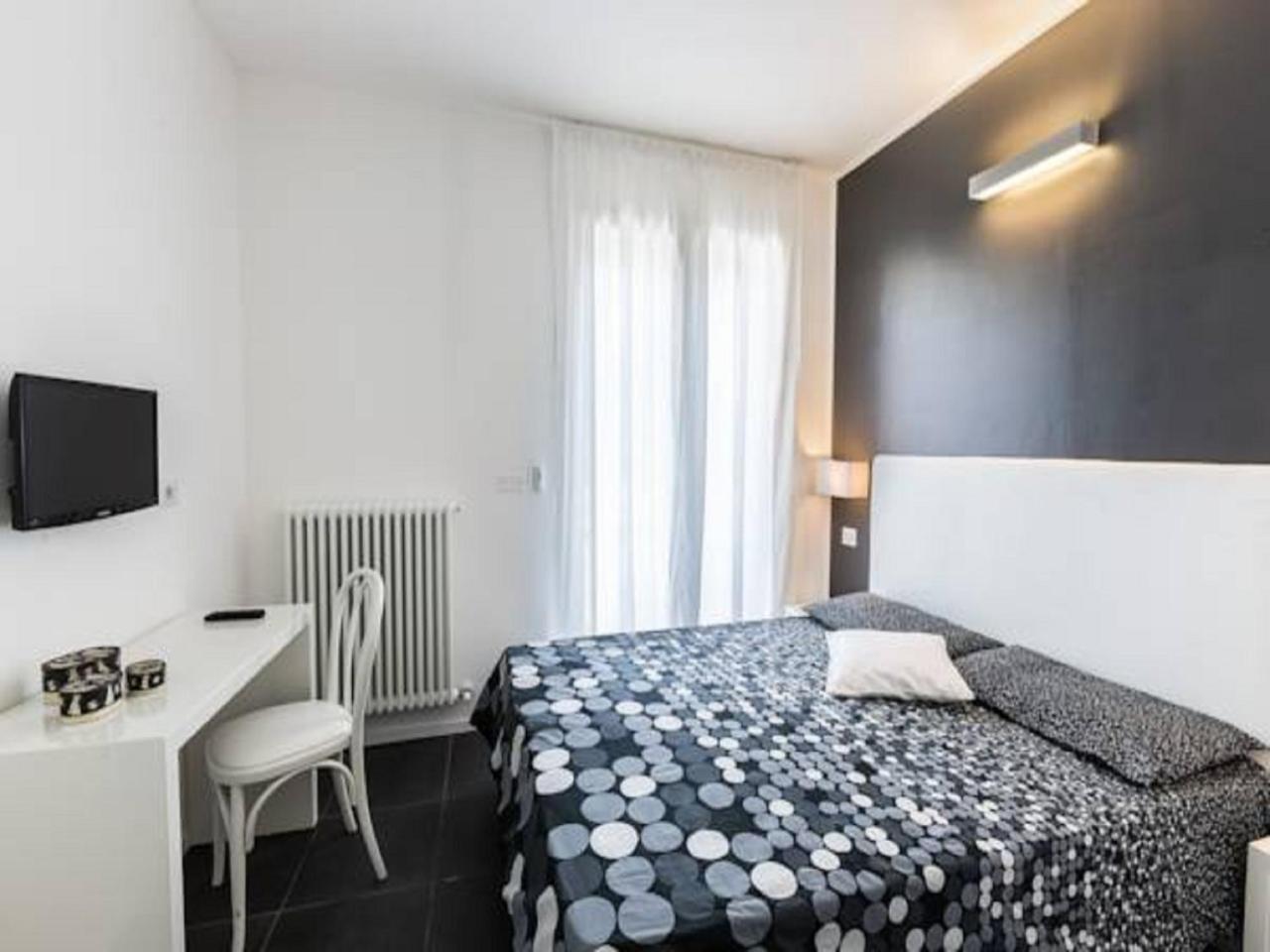 Studio Apartment,763860898:JPEG