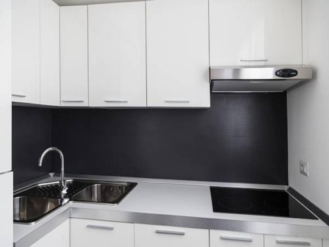 One-Bedroom Apartment,763860907:JPEG