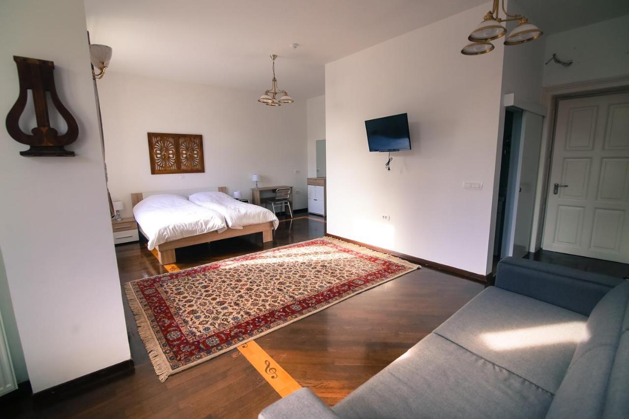 Quadruple Room,764111953:JPEG