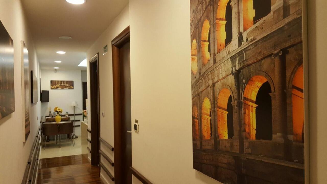 Triple Room,536015646:JPEG