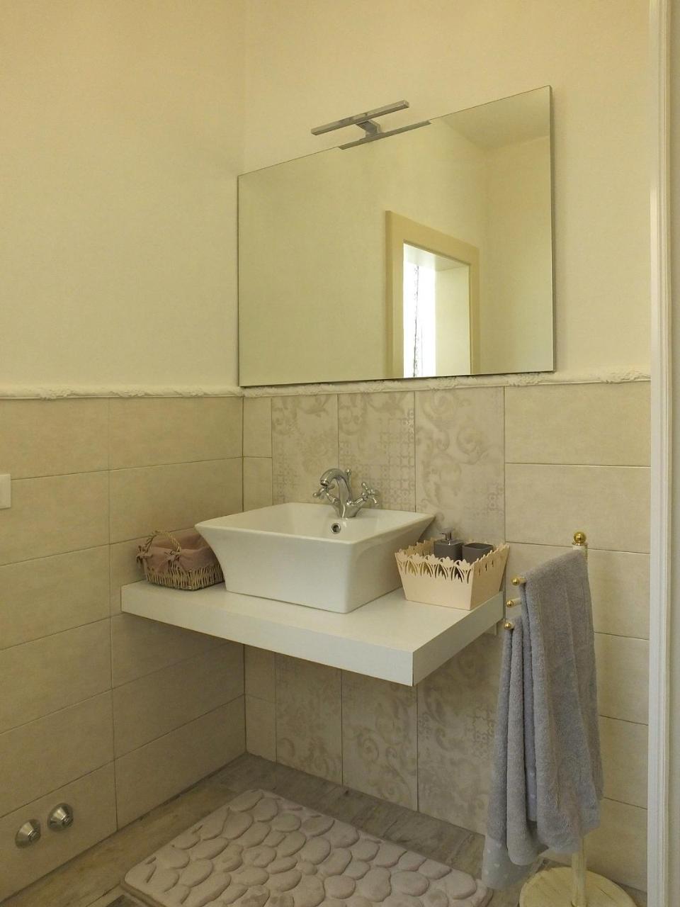 Double or Twin Room,768095101:JPEG