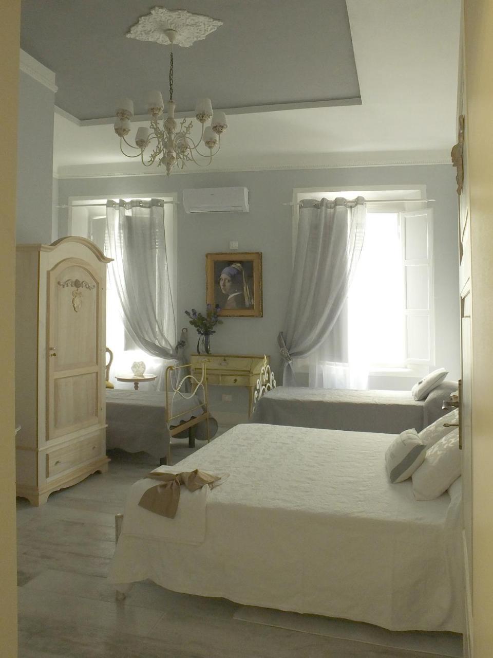 Deluxe Quadruple Room,768095170:JPEG