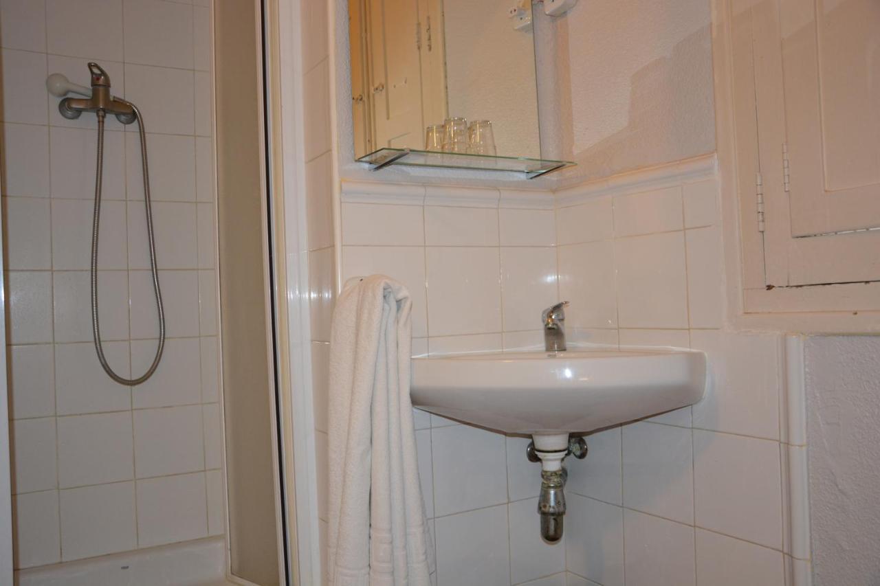 Twin Room,918376387:JPEG