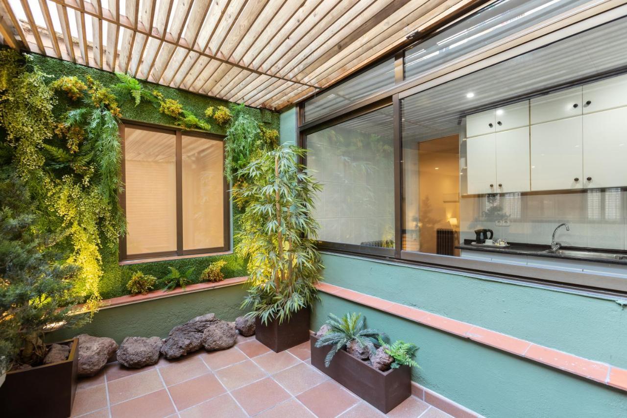 Superior One-Bedroom Apartment,768838948:JPEG